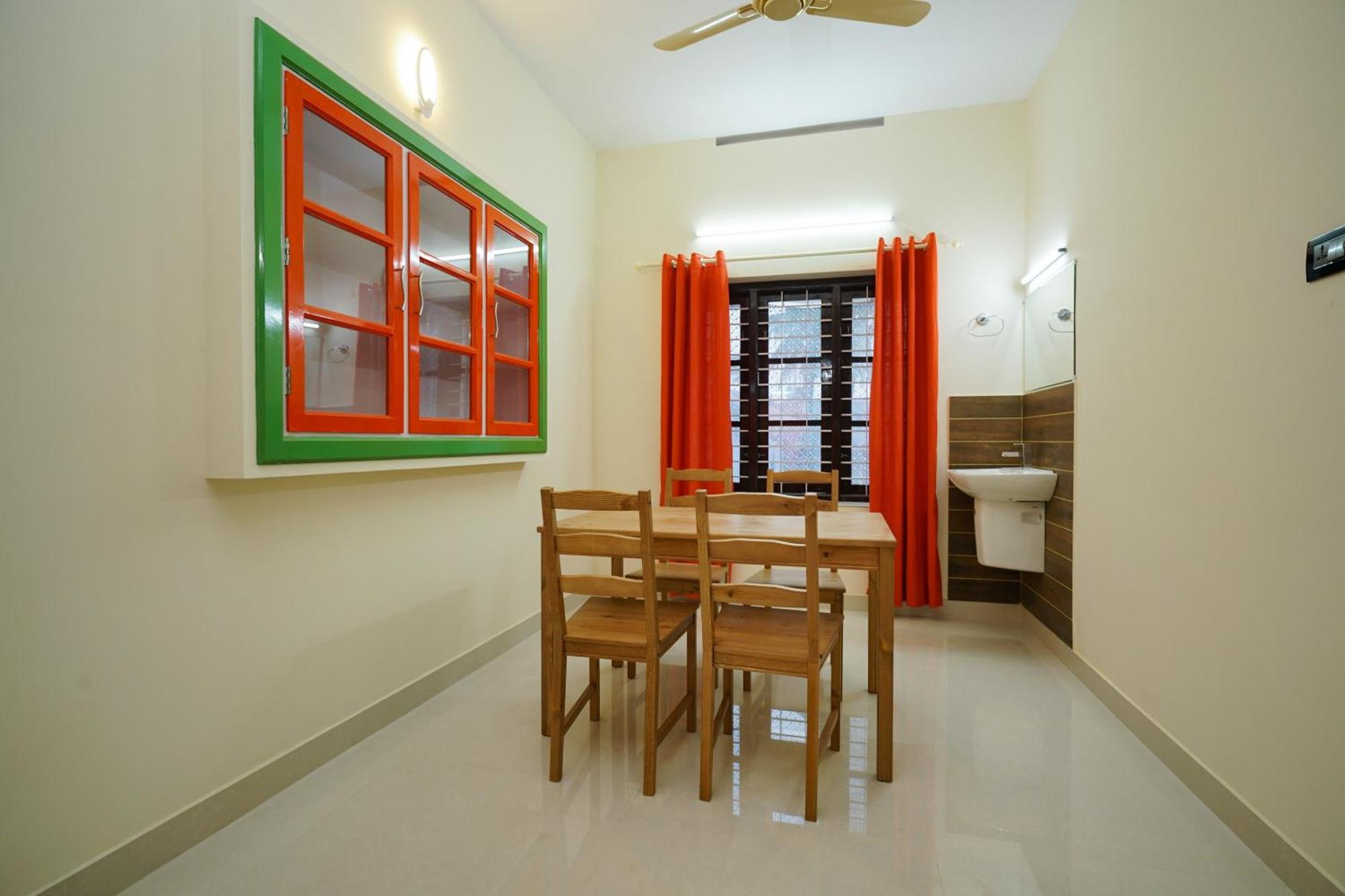 Hotel O Majestic Stays Kazhakuttam Luaran gambar